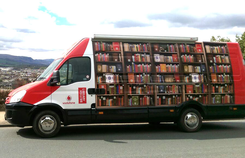 iMP provided a branded promo vehicle & promo staff to promote Vodafone Vodafone - Promo Vehicle, Experiential Marketing & Promo Staff