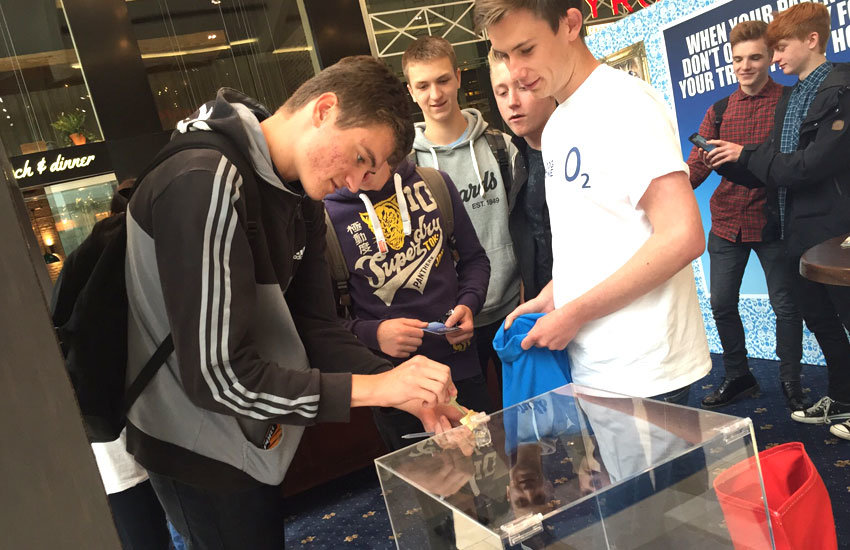O2 provided event staff to support an experiential marketing campaign for Hoopers O2 - Event staff, Experiential Marketing & Promo Staff