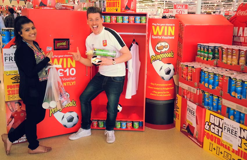 iMP provided sampling staff & event management for a Pringles in-store sampling activation Experiential sampling in Tesco supermarket foyer