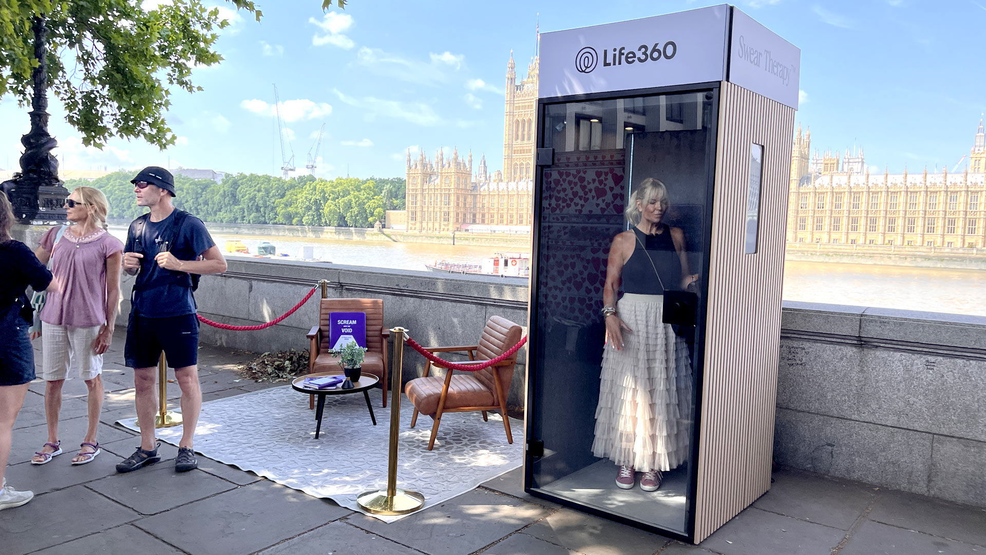 iMP event production created this pop up build for Life360 app